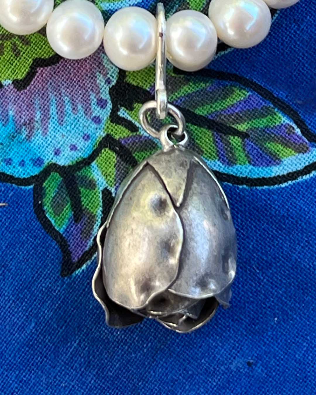 Quiet Love Amulet