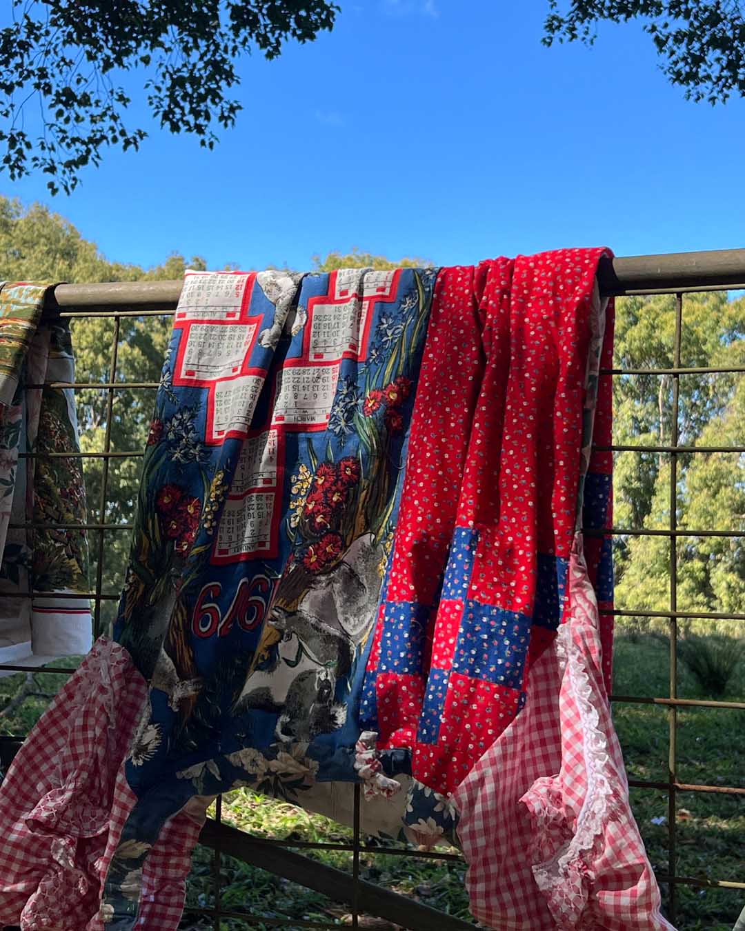 Homestead Koala Smock