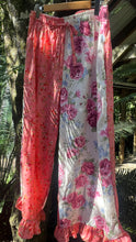 Load image into Gallery viewer, Petal Pants