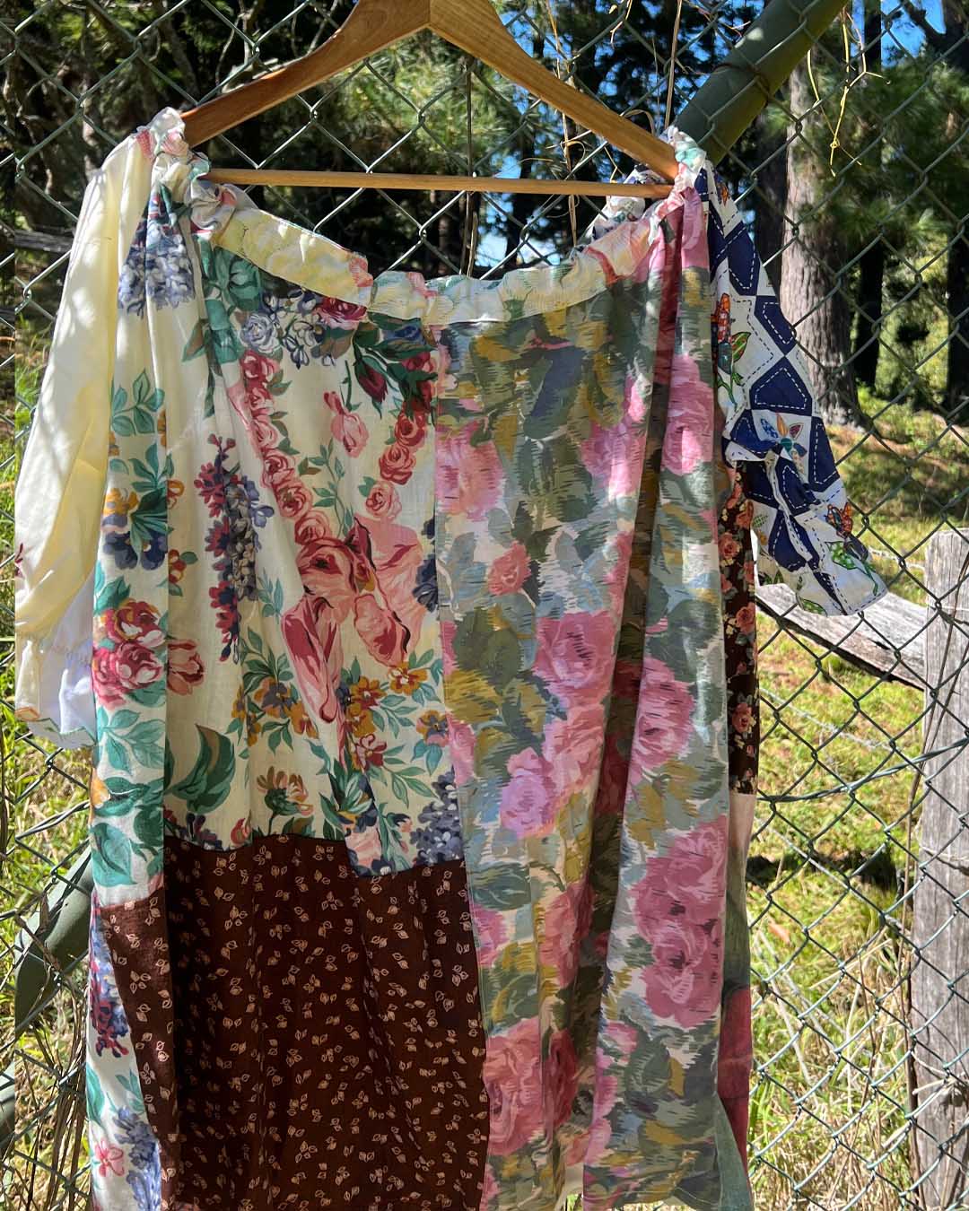 Ned Kelly Rosa Top