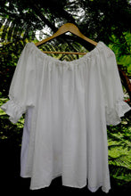 Load image into Gallery viewer, Cottage Rose Smock