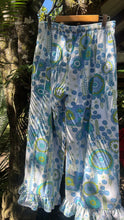 Load image into Gallery viewer, Petal Pants