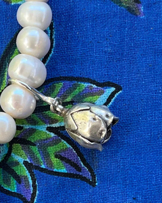Quiet Love Amulet