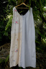 Load image into Gallery viewer, Hideaway Dress Picnic